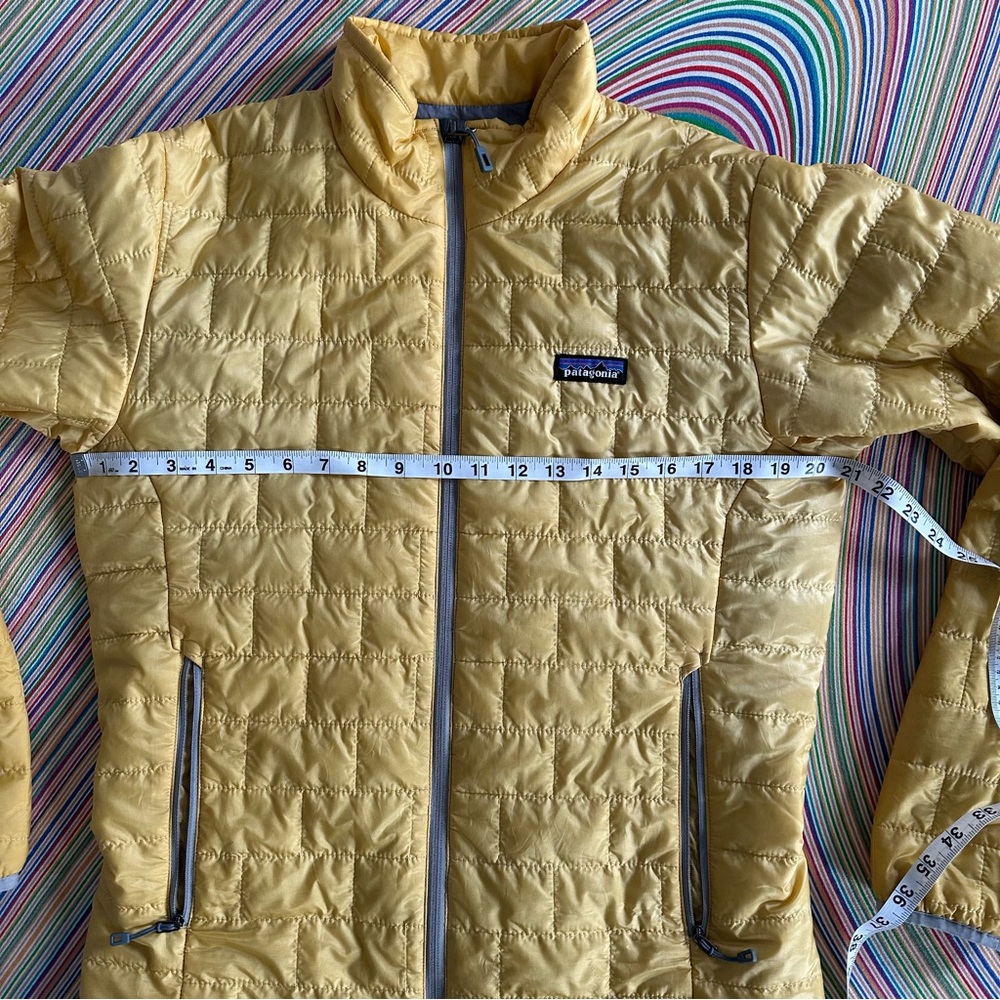 Men's Patagonia Nano Puff® Jacket • yellow / gold • small • puffer • hiking - Picture 3 of 12